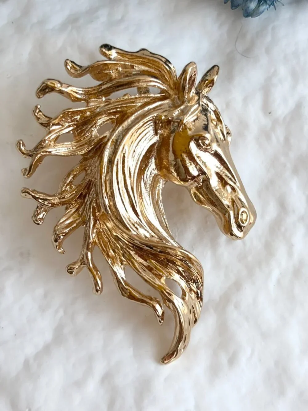 Horse Head & Mane Gold Toned Magestic Large Vintage Inspired Brooch Pin